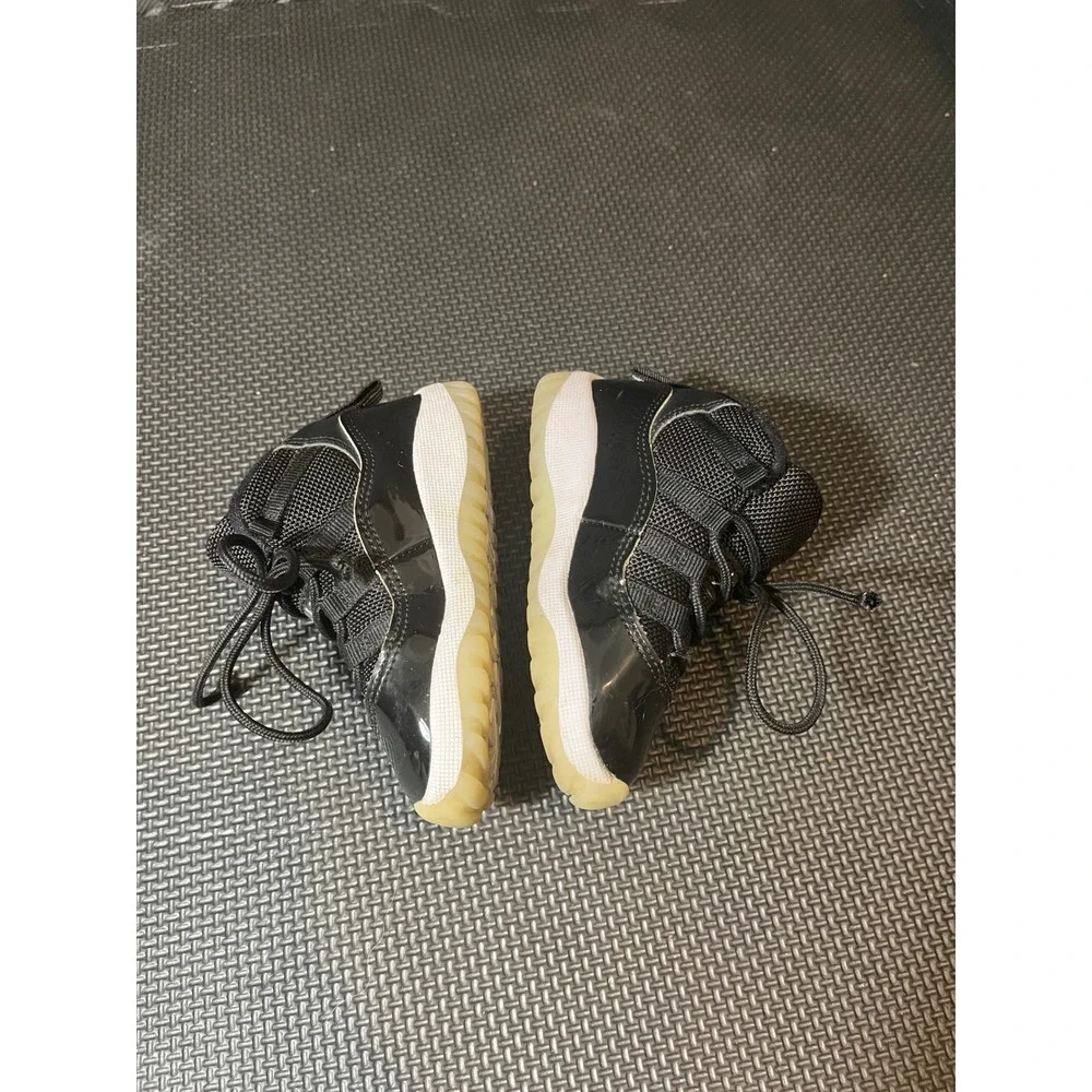 Jordan 11 Retro Jubilee 25th Anniversary Toddler 7C Black White 378040-011